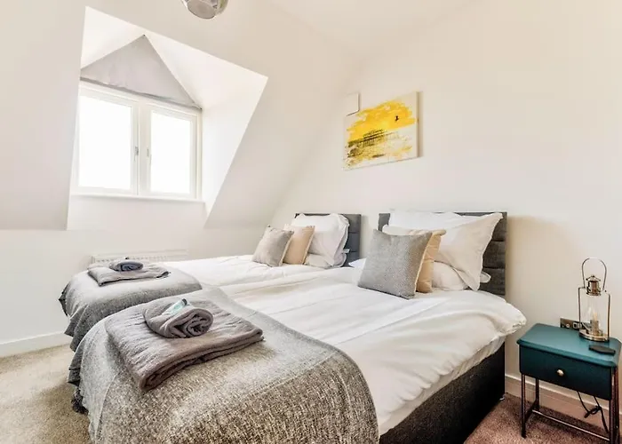 Cliff Top Heights-Beach Front House Near Brighton