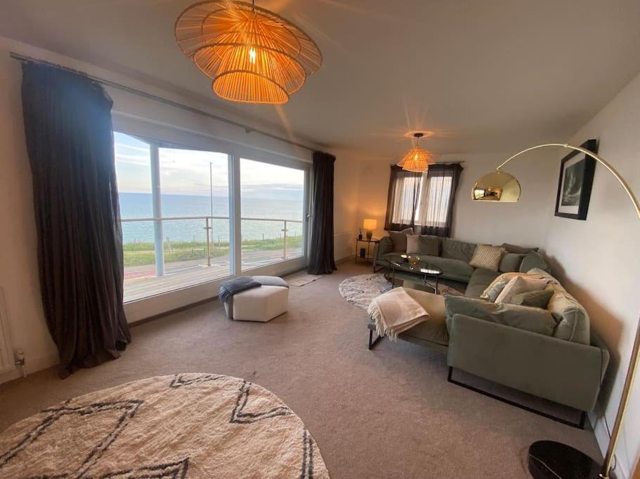 Cliff Heights-beach Front House Near