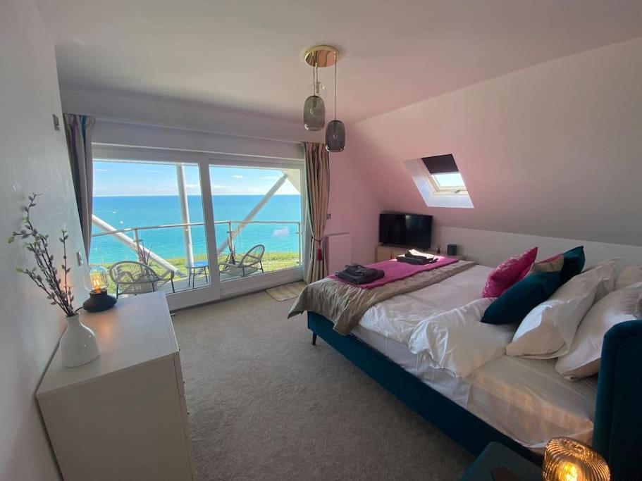 Holiday home Cliff Heights-beach Front House Near