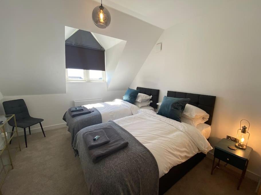 Cliff Heights-beach Front House Near Holiday home *