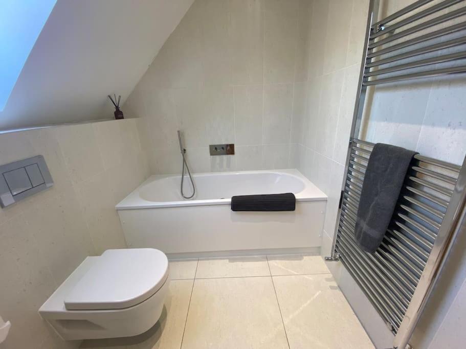Cliff Heights-beach Front House Near Holiday home Brighton