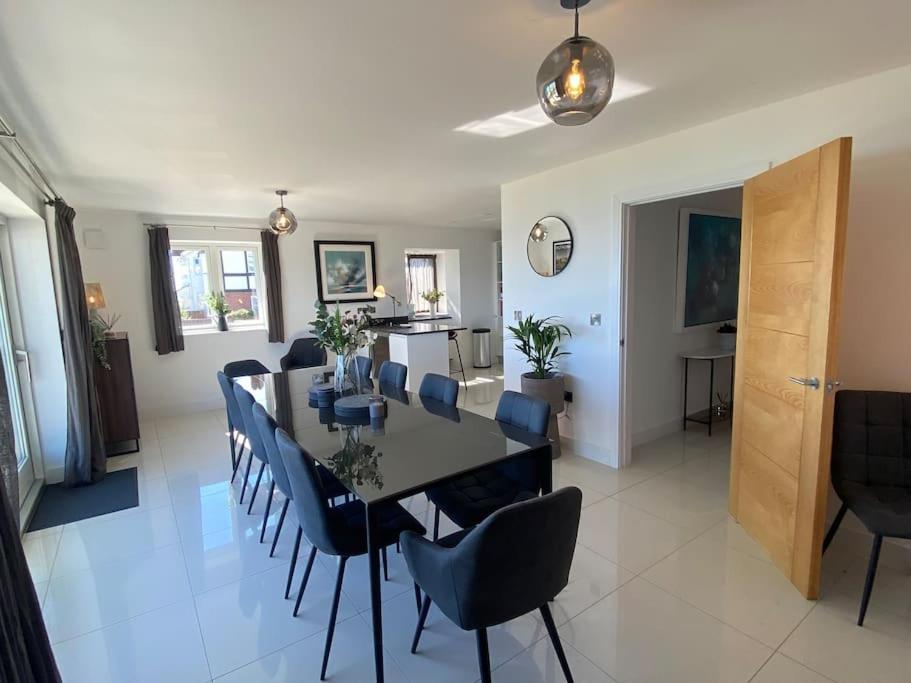 Cliff Heights-beach Front House Near * Brighton